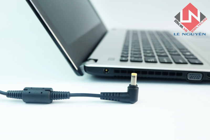 Bán Sạc Laptop Quận 7